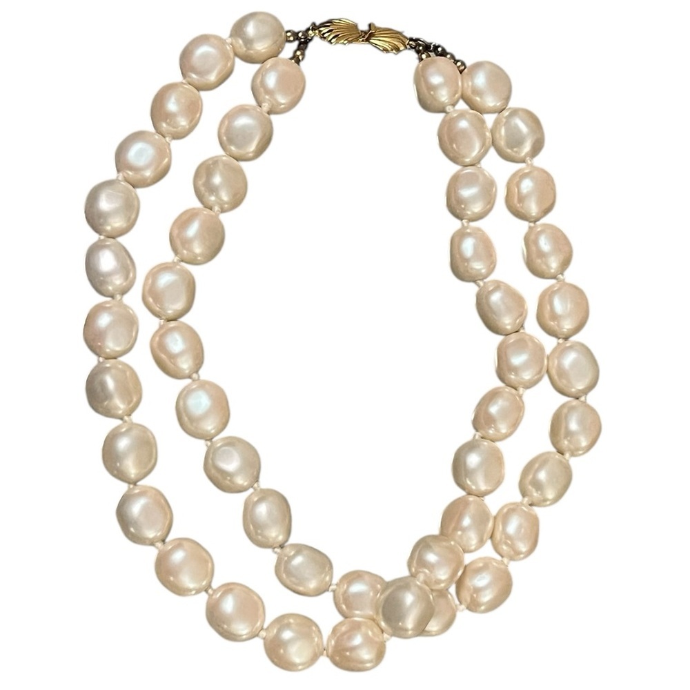 Dotty Smith vintage baroque double pearl short necklace with gold shell clasp